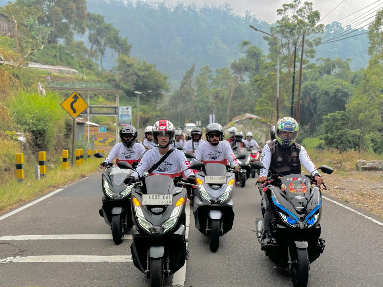 Press Release  Riding Bersama 1.250 Pecinta Honda PCX, Momen Kebersamaan dan Keseruan di Jalan